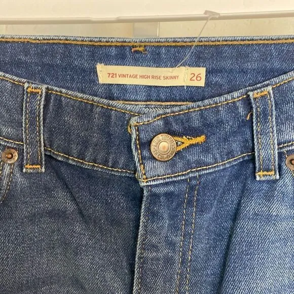 #162 LEVI’S 721 Vintage High Rise Jeans