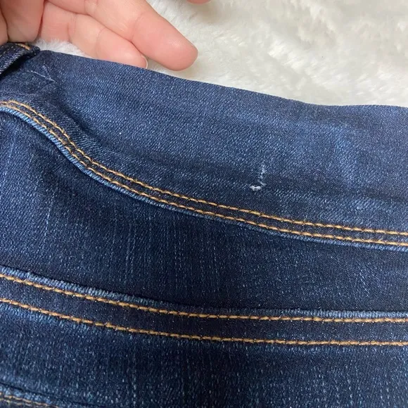 $205 Hudson Beth Baby Boot cut jeans size 25 dark wash blue