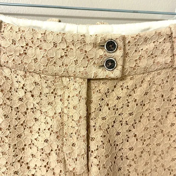 3.1 Philip Lim Womens Beige Eyelet Lace Bermuda Shorts Silk Lined Sz 8 Old Money