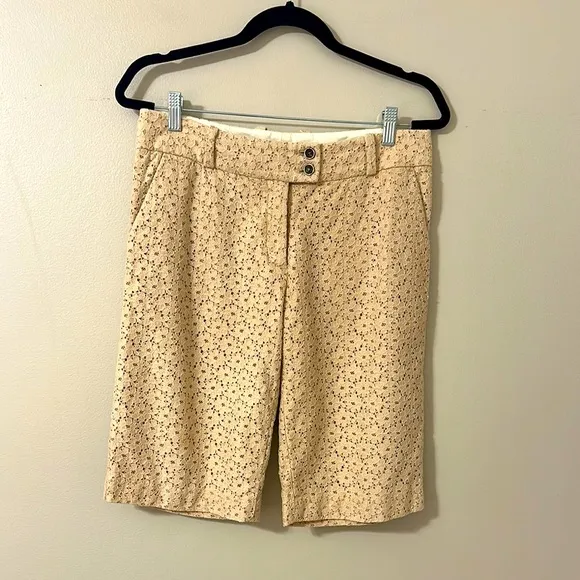 3.1 Philip Lim Womens Beige Eyelet Lace Bermuda Shorts Silk Lined Sz 8 Old Money