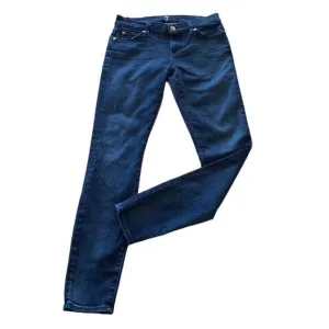 7 For All Mankind Size 26 Medium Blue Wash Mid Rise Whiskey Ankle Skinny Jeans