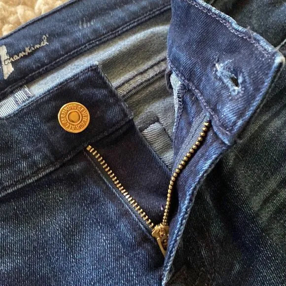 7 For All Mankind Size 26 Medium Blue Wash Mid Rise Whiskey Ankle Skinny Jeans