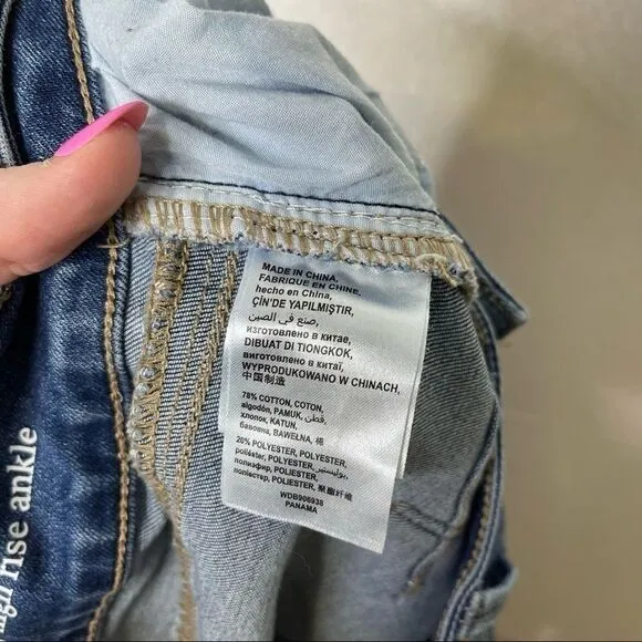 𝅺bebe Curvy High Waist Skinny Ankle Jeans 32