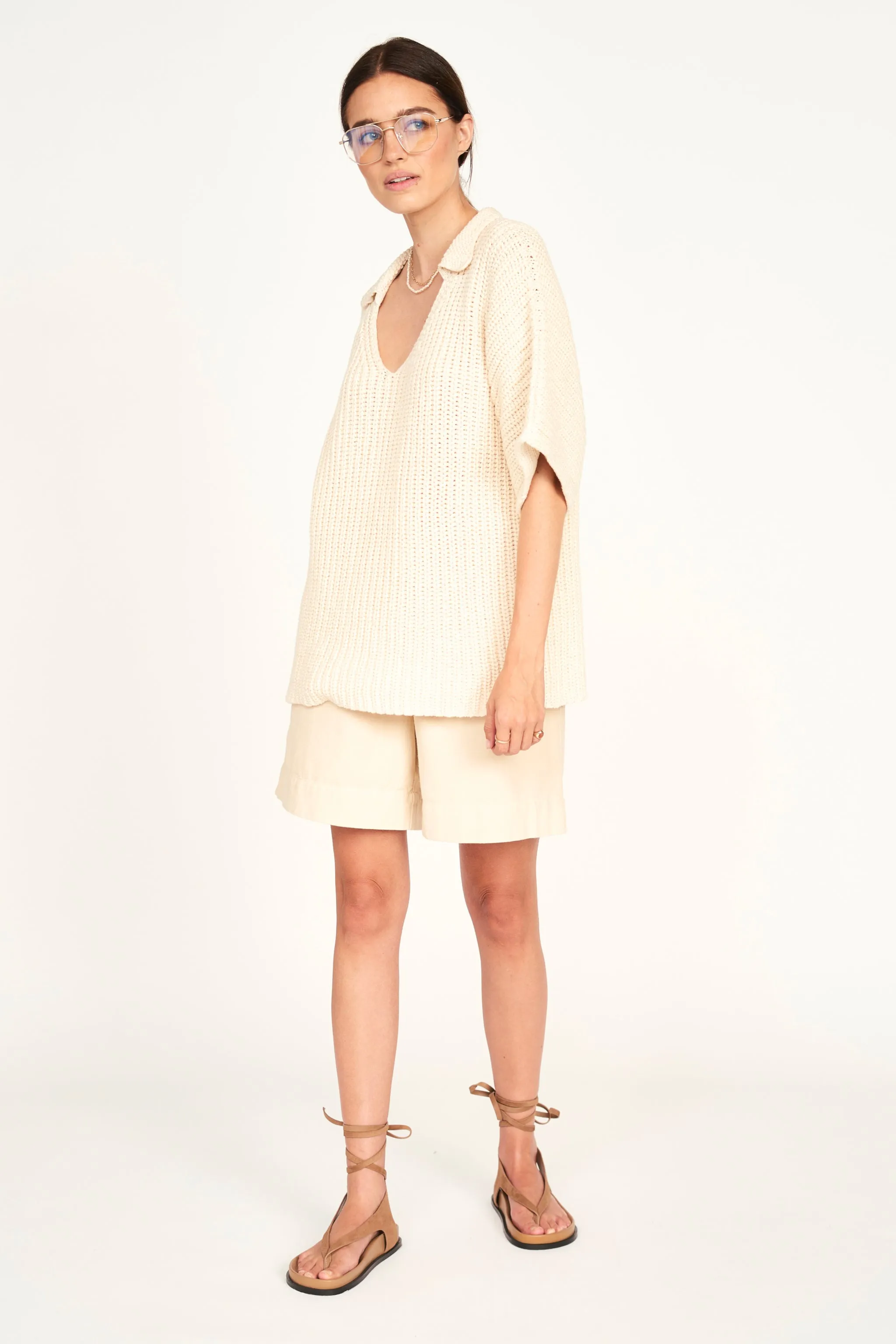 Bermuda Shorts in Cream Canvas