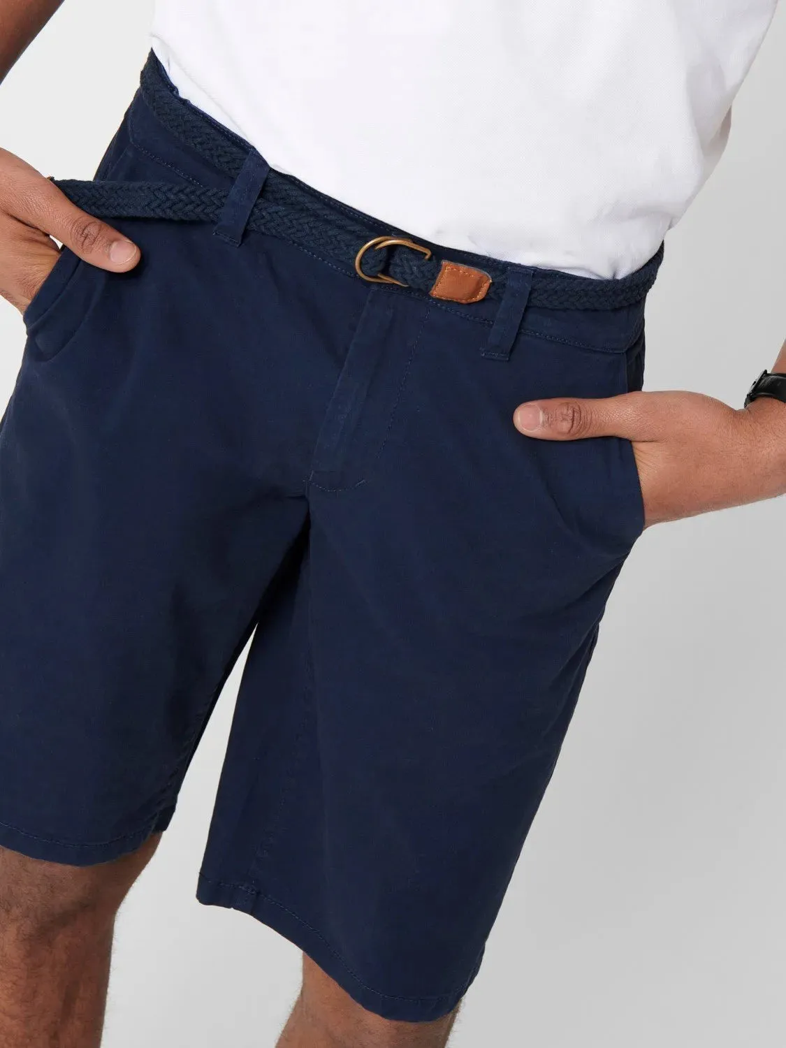 Bermudas de corte regular tipo chinos