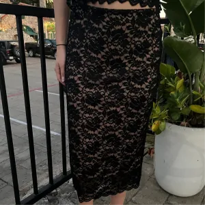 Bombshell in Lace Black Midi Skirt