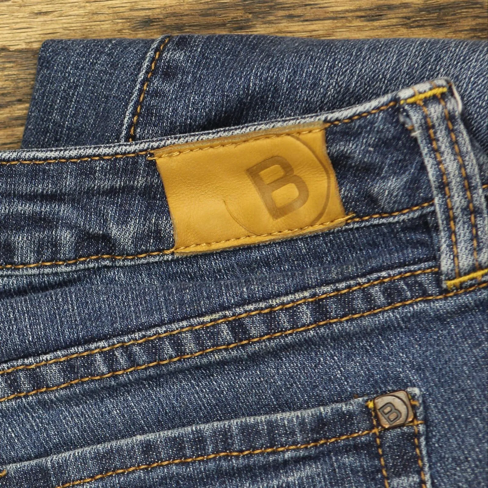 Bullhead Womens Super Skinny Stretch Jeans 166f8fbf4d0497 Medium Wash Blue 7S