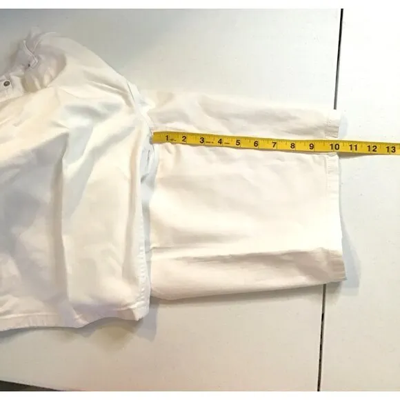 CALVIN KLEIN- WOMENS WHITE 98% COTTON BERMUDA SHORTS SIZE 10