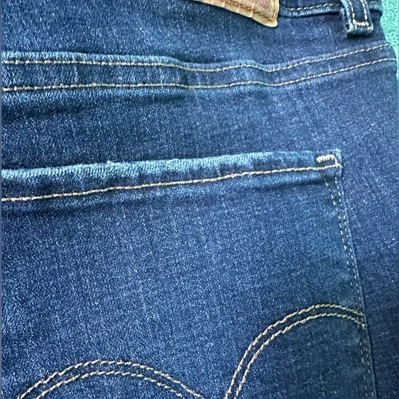 Classic Bermuda Shorts / LeviStrauss &amp; Co women short Blue Jean size 32