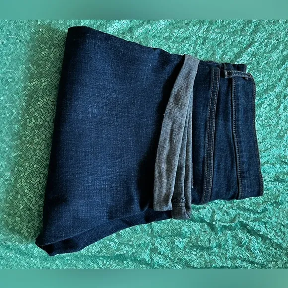 Classic Bermuda Shorts / LeviStrauss &amp; Co women short Blue Jean size 32