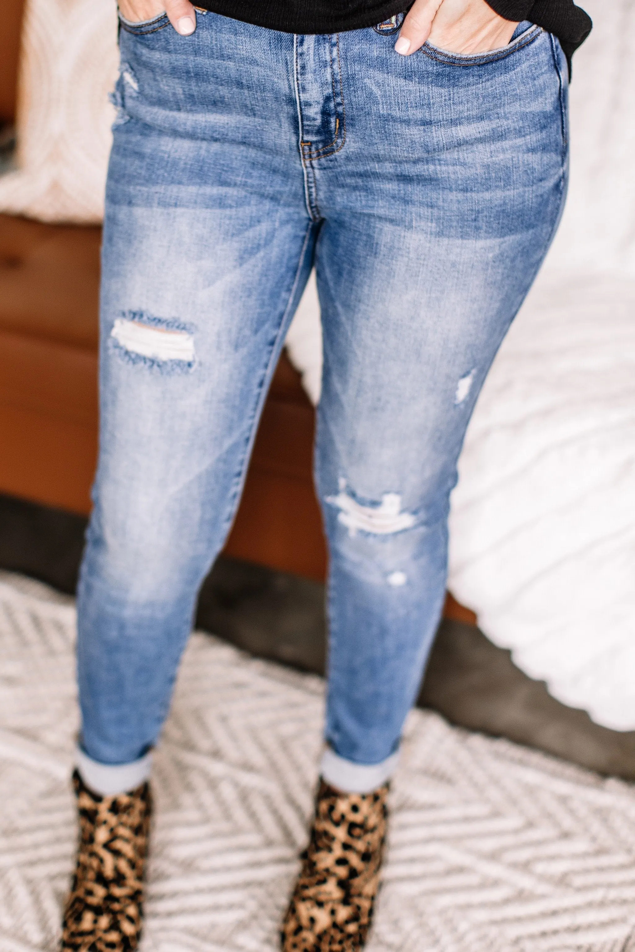 Colors Of The World Embroidered Pocket Skinny Judy Blue Jeans