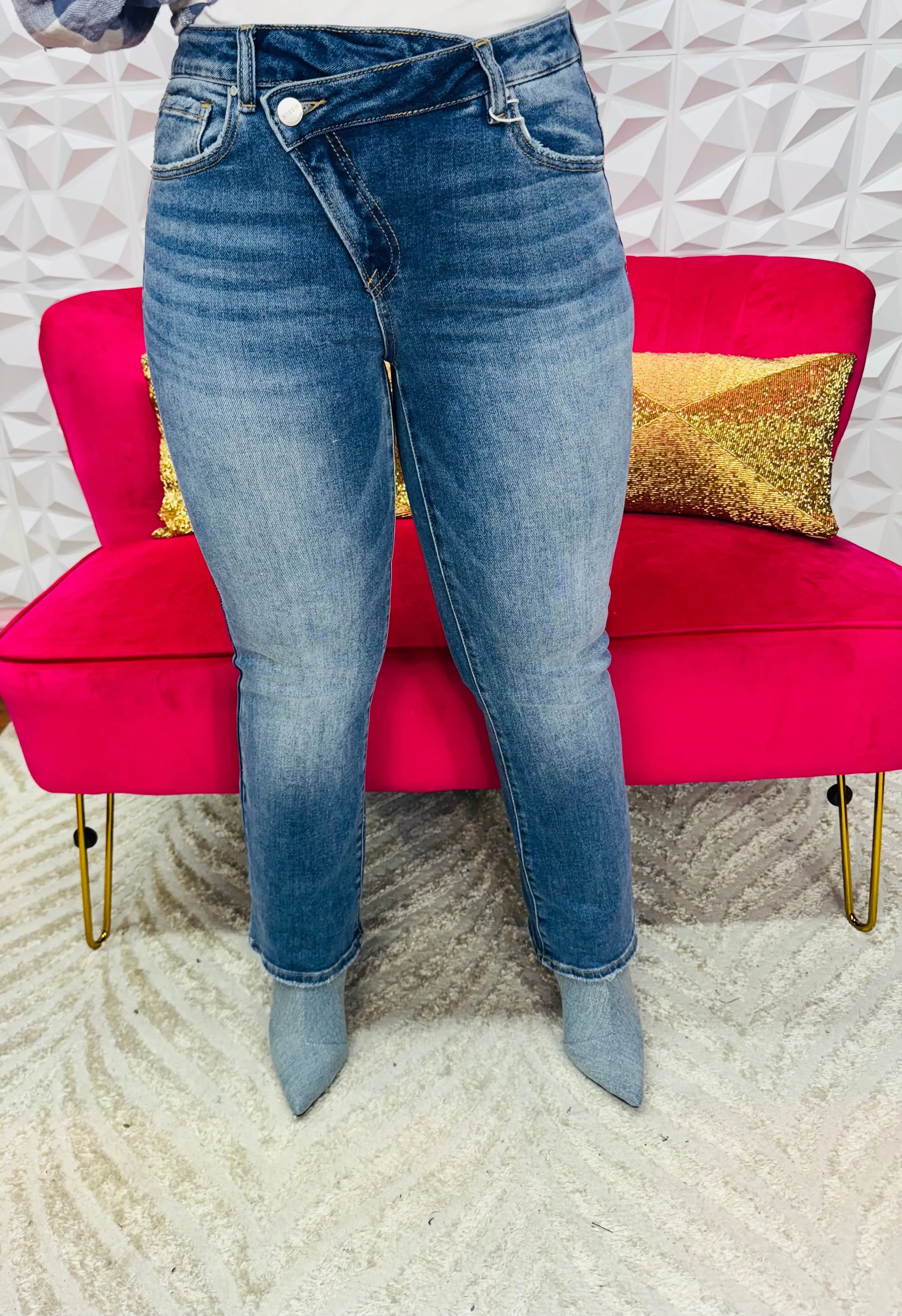 Crossover skinny jeans