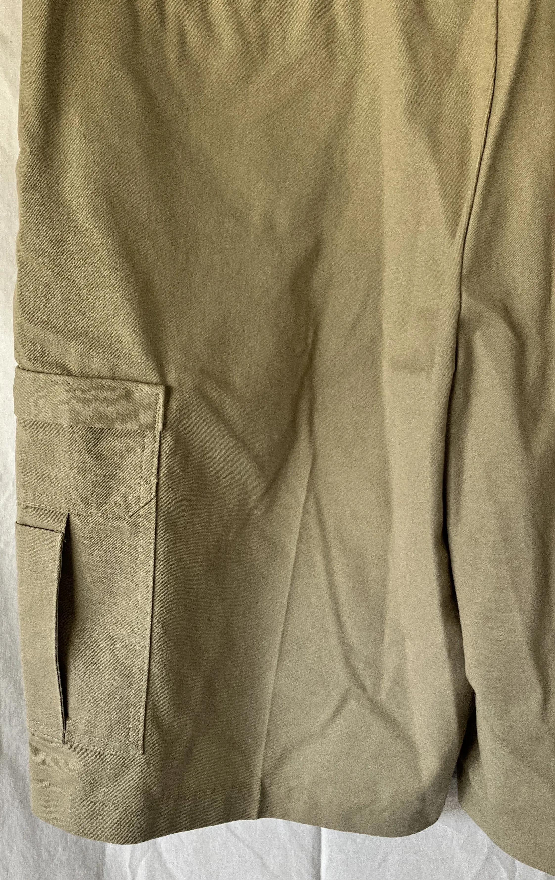 Dickies Khaki Cargo Shorts-40 inch Waist