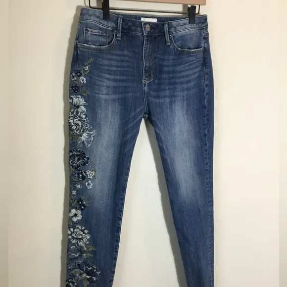 Driftwood BlueBell Fleur Embroidered High Rise Skinny Jeans