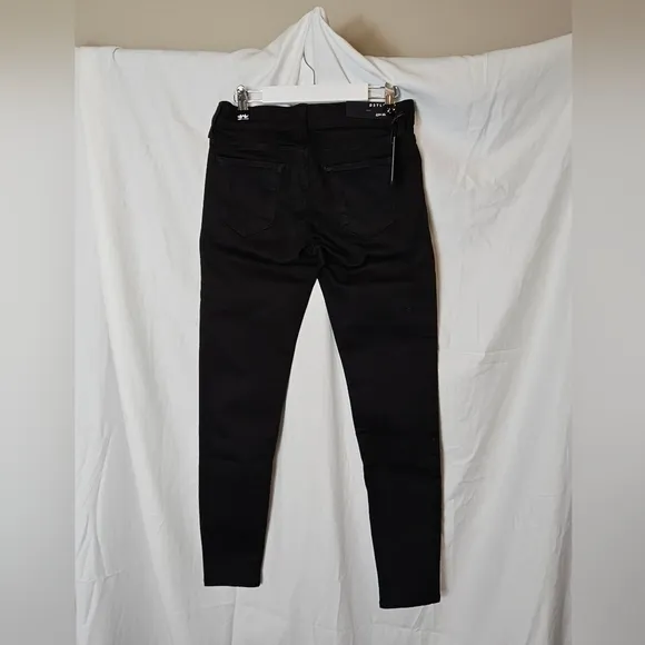 DSTLD NWT Women's midrise stretch skinny jeans size 25.