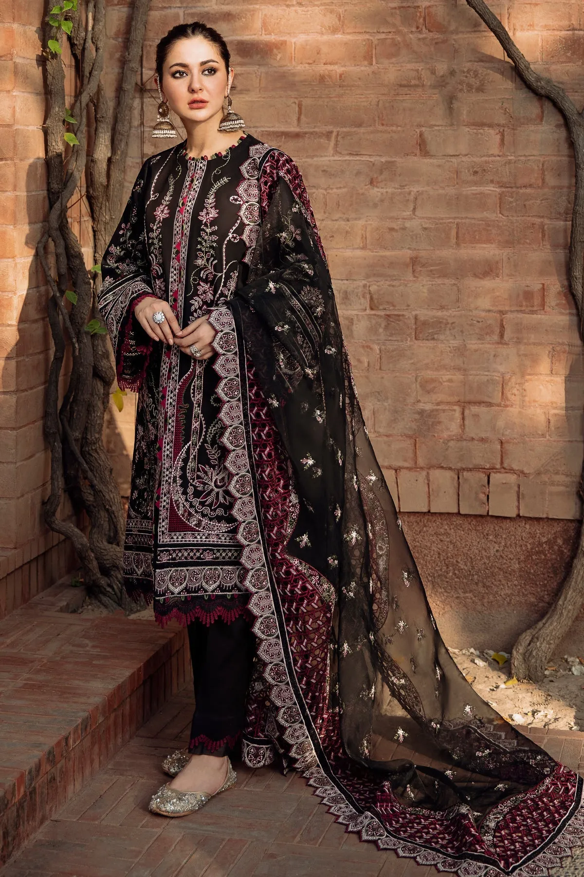 Embroidered Salwar Kameez Dupatta Pakistani Black Dress
