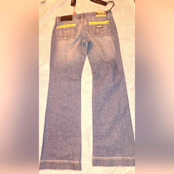 *FINAL DISCOUNT*Q-Gene Jeans Co. Bootcut/Flare Jeans NWT