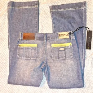 *FINAL DISCOUNT*Q-Gene Jeans Co. Bootcut/Flare Jeans NWT