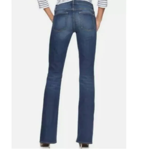 GAP Women's Curvy Low-Rise Medium Wash Bootcut Jeans Size 26/2 LONG RT$70