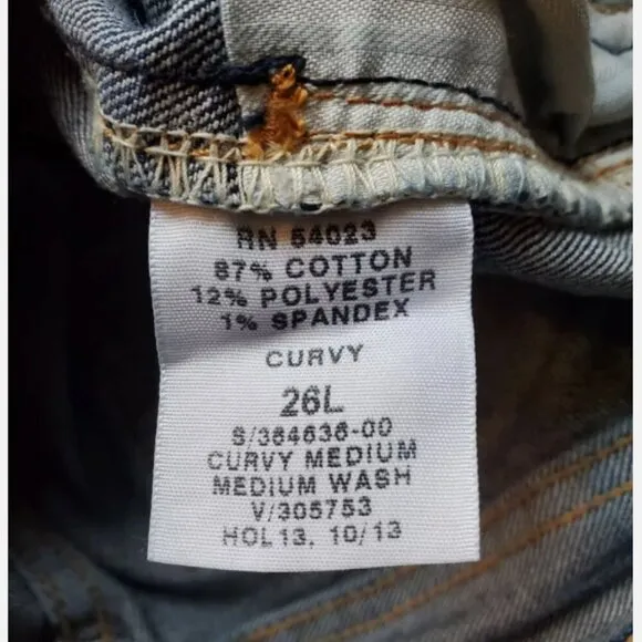 GAP Women's Curvy Low-Rise Medium Wash Bootcut Jeans Size 26/2 LONG RT$70