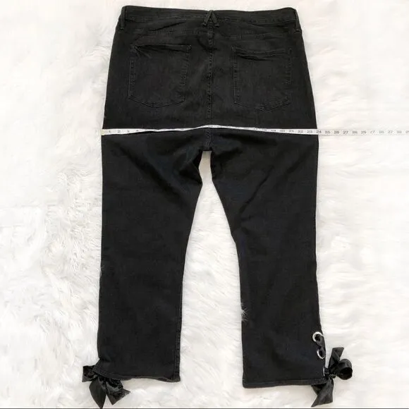 GOOD AMERICAN Ankle Lace Skinny Jeans! Retail $198