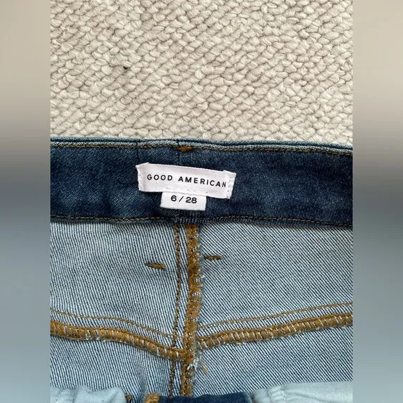 Good American Good Classic Slim Bootcut Jeans, Blue 811, Size 6/28