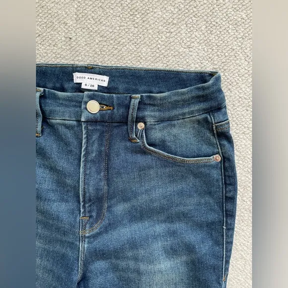 Good American Good Classic Slim Bootcut Jeans, Blue 811, Size 6/28