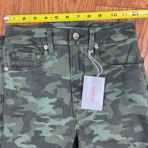 Good American Good Waist jeans, Camo Print, NWT, size 0/25