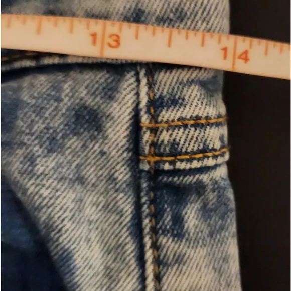 Guess Size 30 Vintage Skinny Acid Wash Jeans