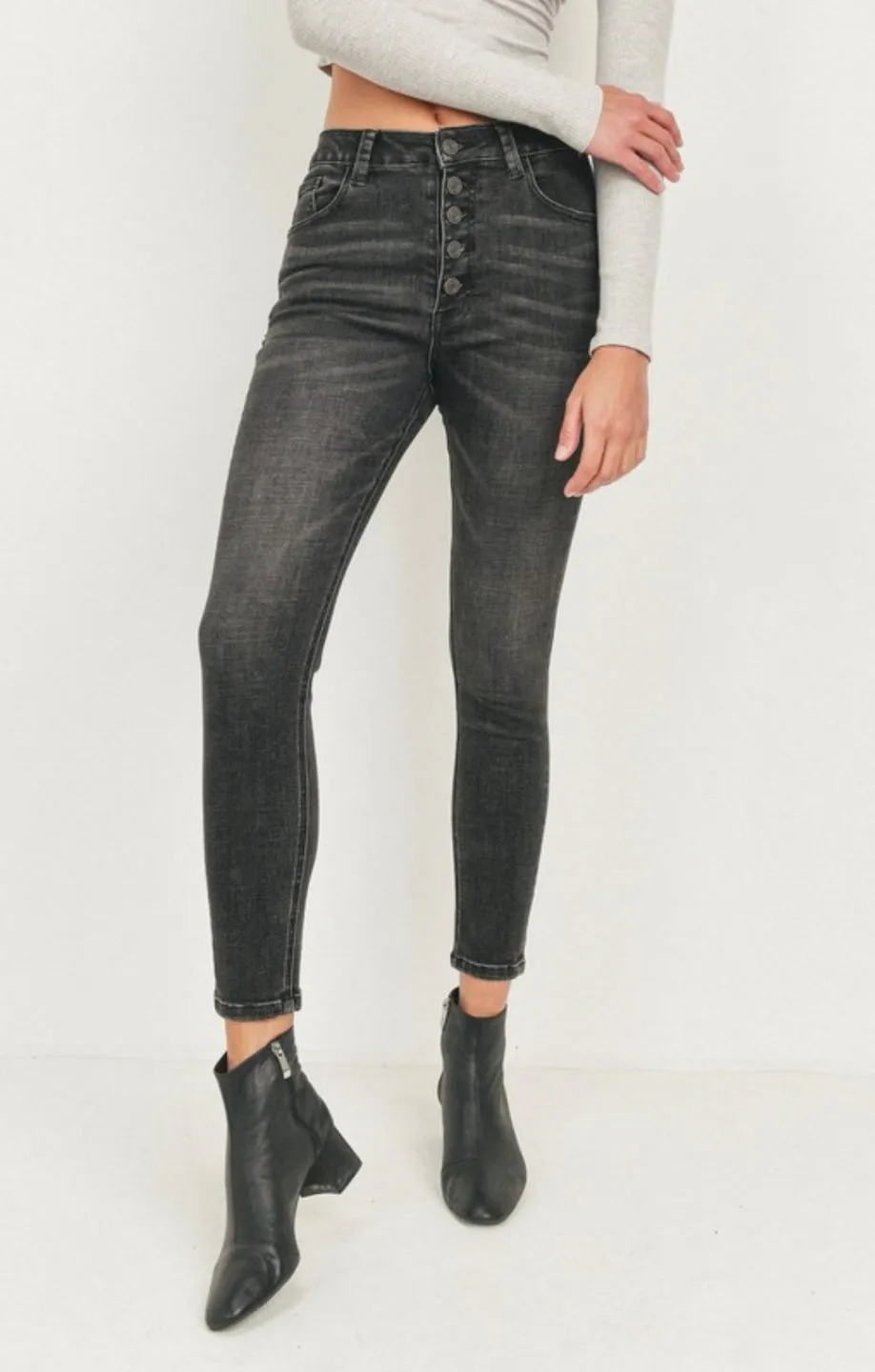 J16 5 BUTTON WASH SKINNY JEANS