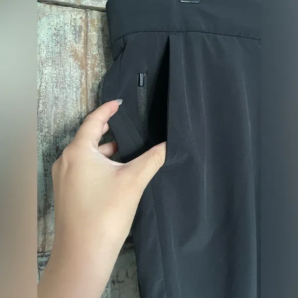 J54 Athleta Bermuda Shorts In Black