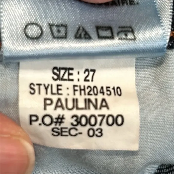 Joe’s Jeans Bermuda Shorts Paulina Blue Faded Denim Size 27 Waist / Inseam 11