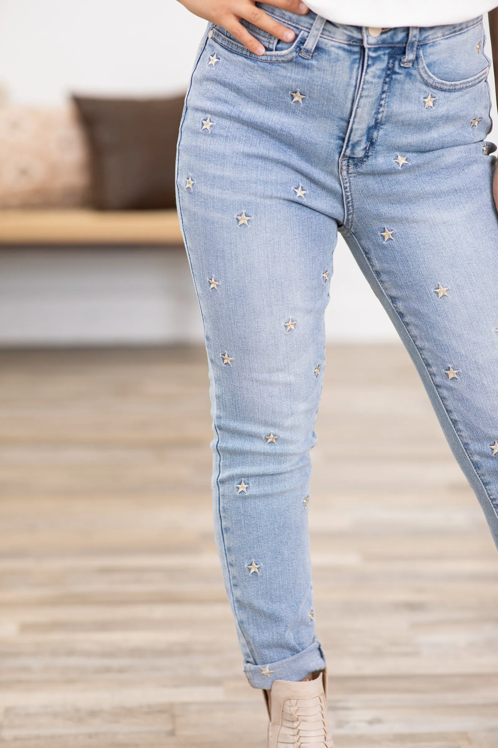 Judy Blue Star Embroidered Tummy Control Jeans