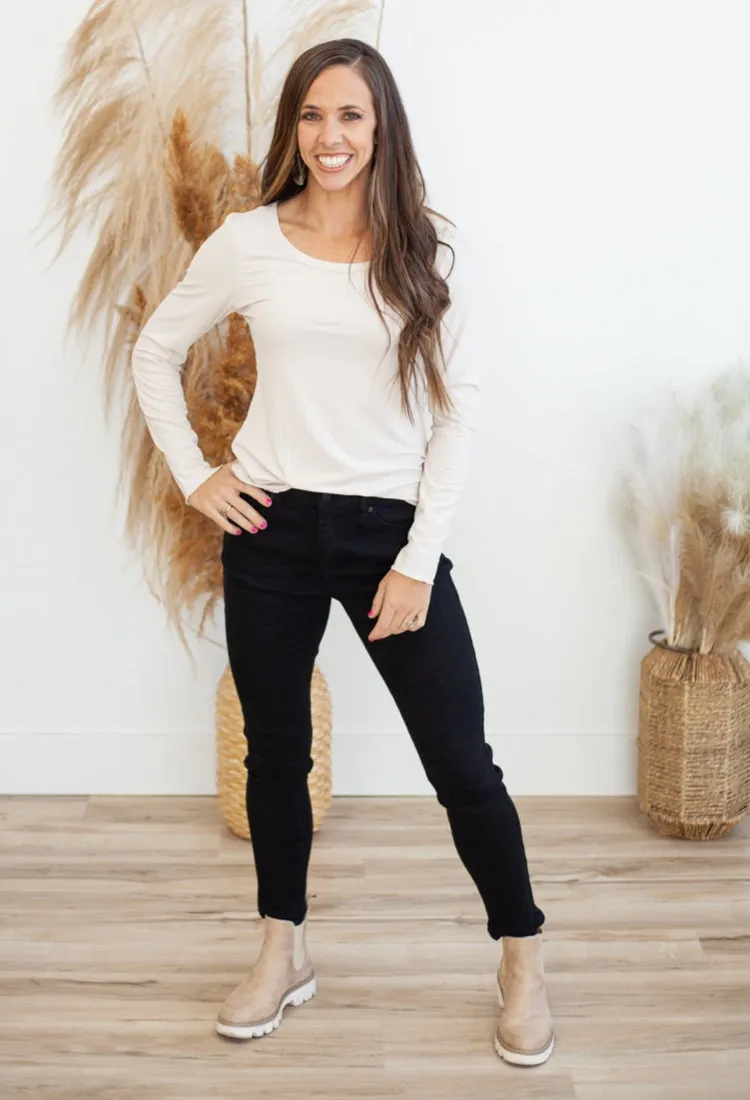 Kan Can High Rise Skinny Jean in Black