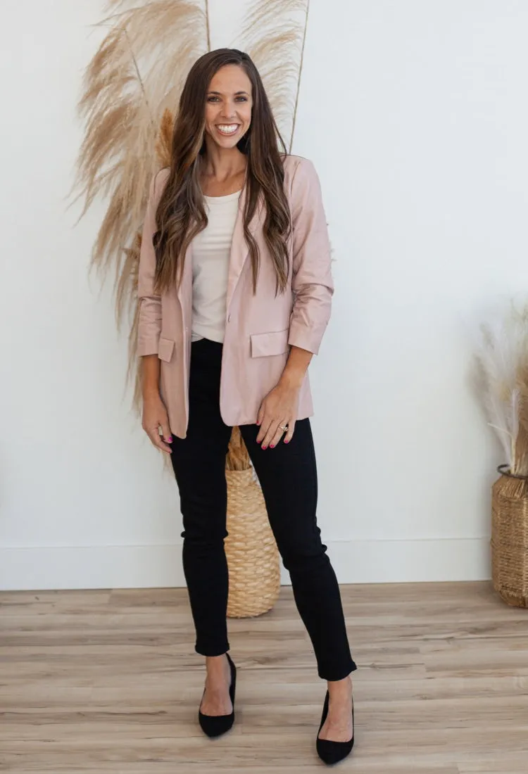Kan Can High Rise Skinny Jean in Black