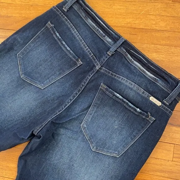 KanCan dark wash skinny jeans