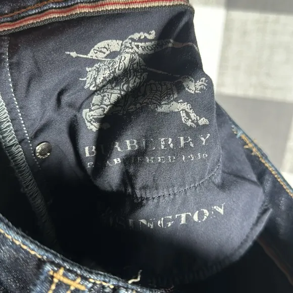 Kensington Burberry Skinny Leg jeans