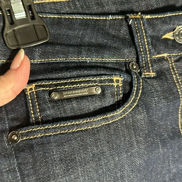 Kensington Burberry Skinny Leg jeans