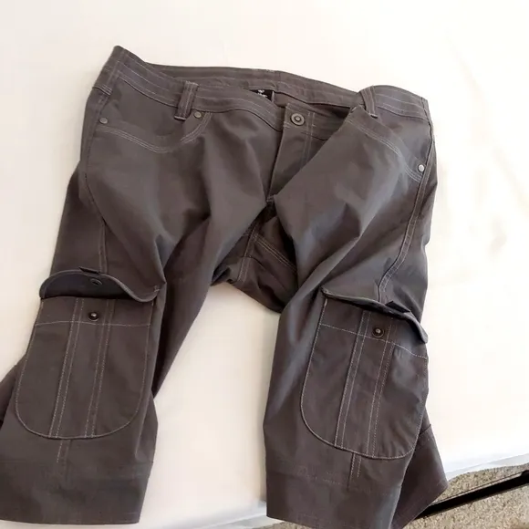 KUHL Women's cargo  Shorts