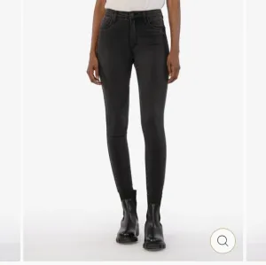 Kut from the Kloth Black High Rise Jeans
