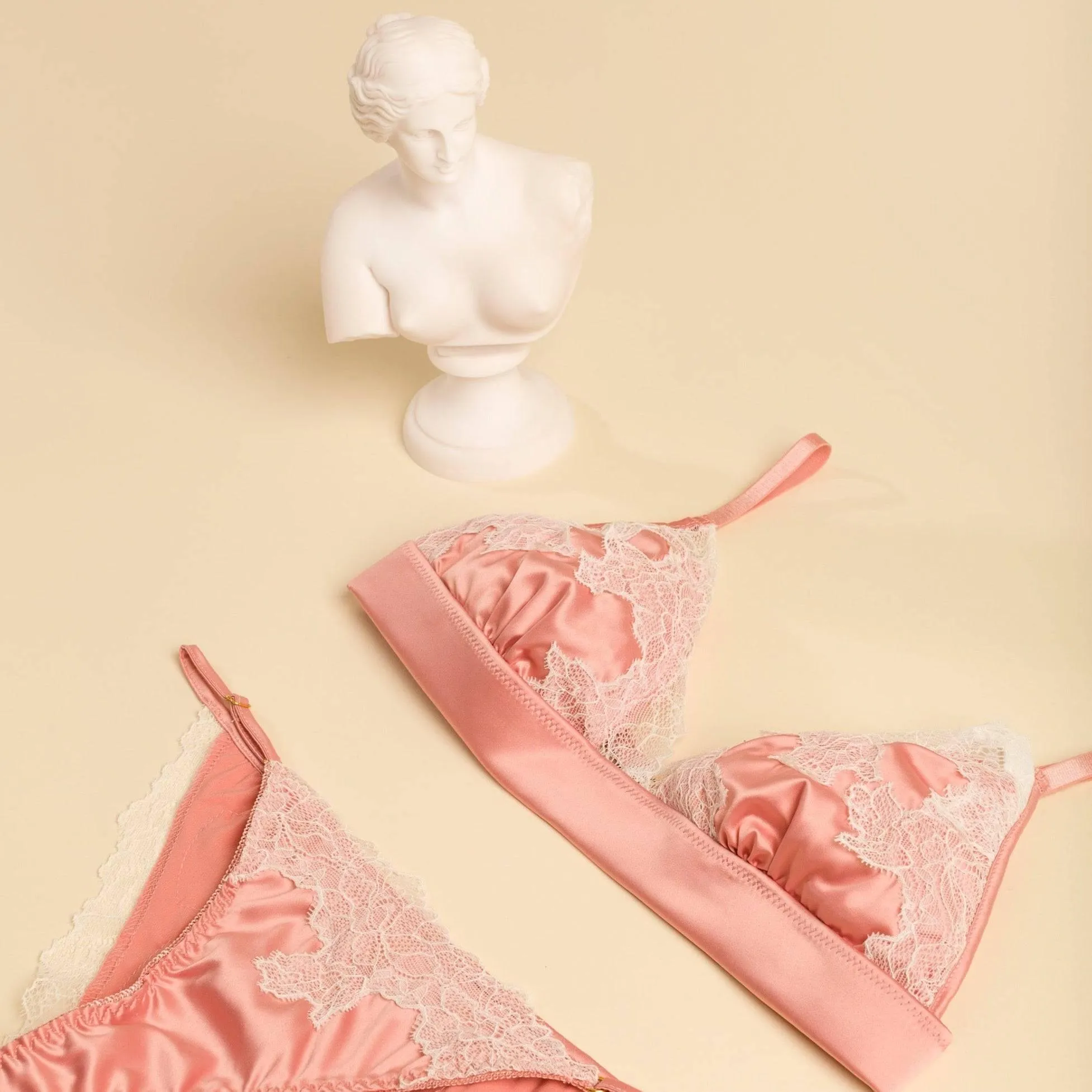 La Vie En Rose Satin Bra With Floral Lace Detail