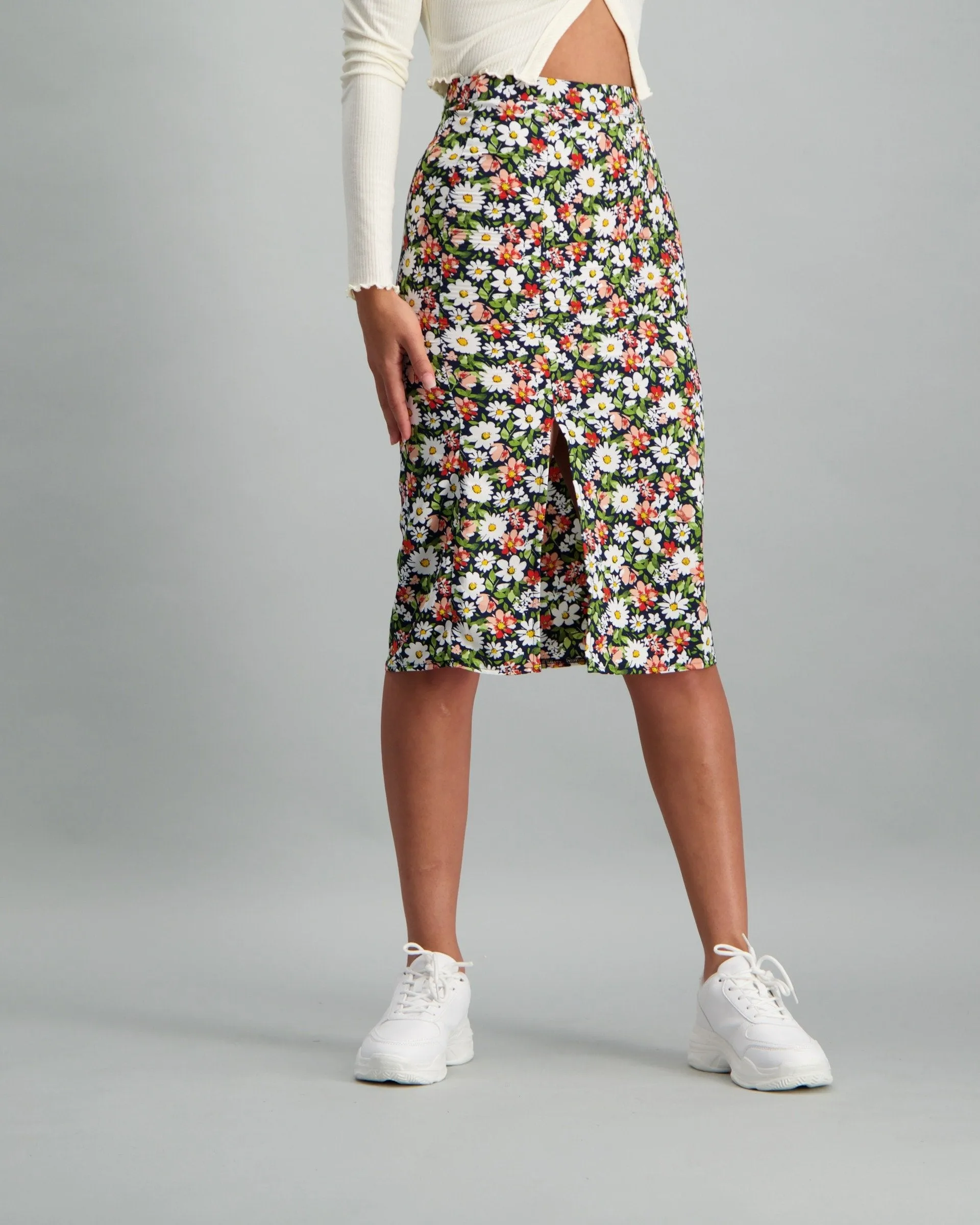 Ladies-Pencil Skirt With Front Slit