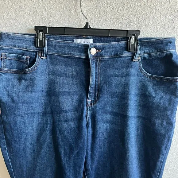 Lane Bryant Women's Flex Magic Waistband Medium Wash Skinny Jeans Size 20