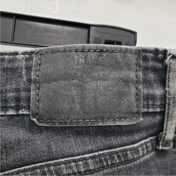 Levi's 721 High Rise Skinny Woman's Black Ripped Frayed Ankle Jeans Plus Size 32