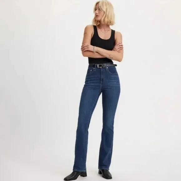 Levi's 725 High Rise Bootcut Jean Pants