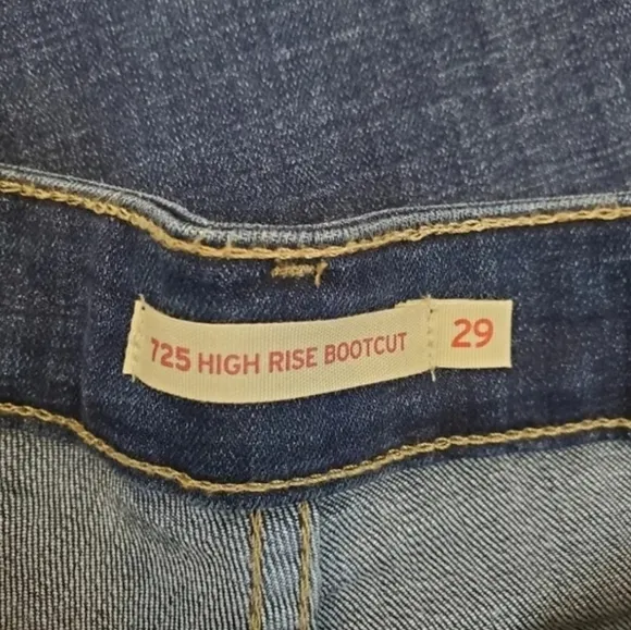 Levi's 725 High Rise Bootcut Jean Pants