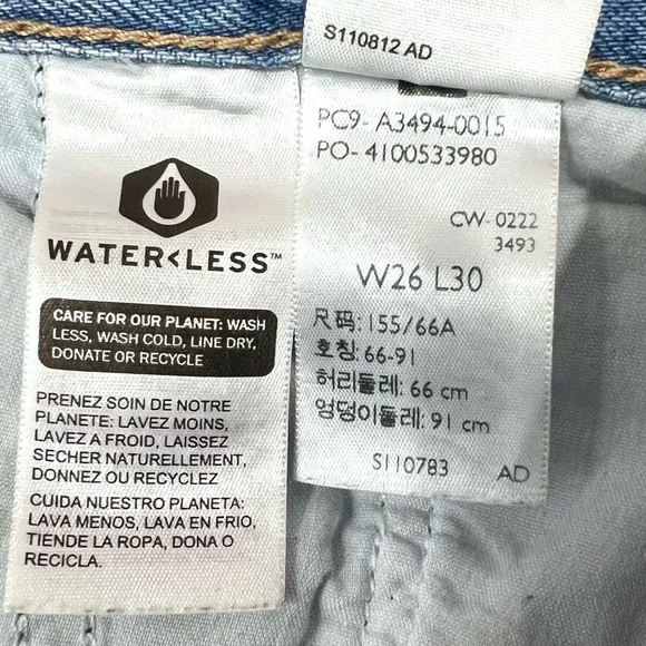 Levi’s Light Wash Distressed Baggy Dad Cutoff Denim Bermuda Jean Shorts