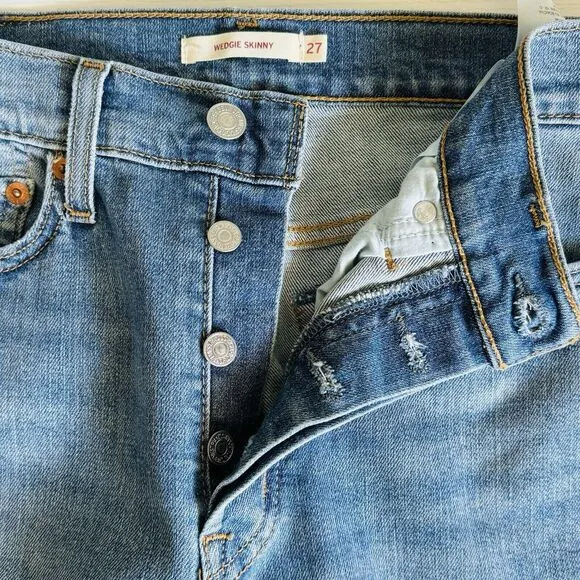 LEVI’S Wedgie Skinny Women’s Jeans Size 27 Blue Button Fly Raw Hem Stretch