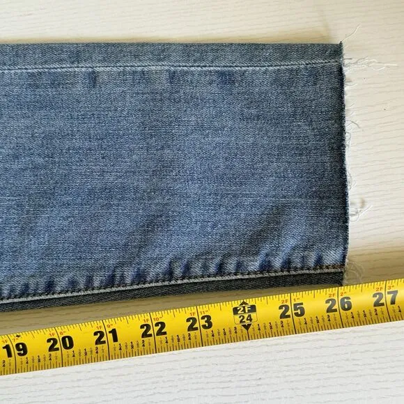 LEVI’S Wedgie Skinny Women’s Jeans Size 27 Blue Button Fly Raw Hem Stretch
