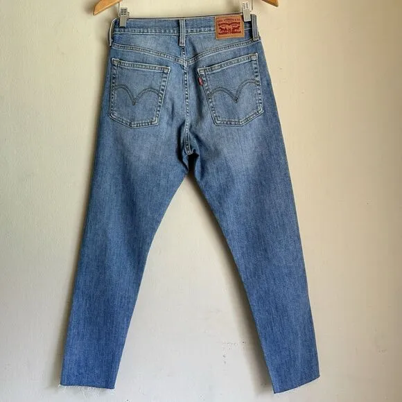 LEVI’S Wedgie Skinny Women’s Jeans Size 27 Blue Button Fly Raw Hem Stretch